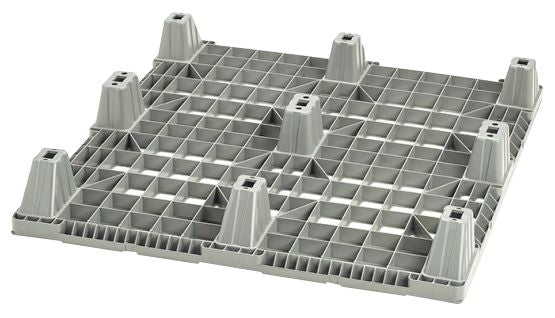 Open deck nestable standard pallet