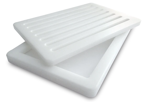 Planche à découper le pain avec ramasse-miettes en packs