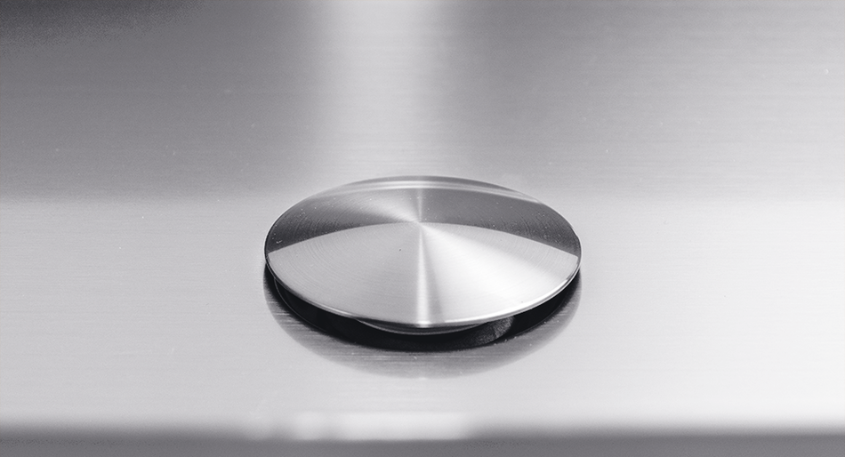 Rectangular countertop washbasin in stainless steel with PVD coating